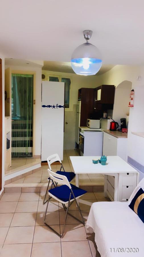 Joli Appart 29M2 En Vieille Ville Menton 2 Mins De La Mer エクステリア 写真